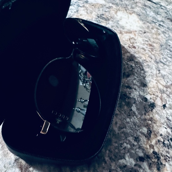 Gucci Sunglasses - Picture 5 of 8